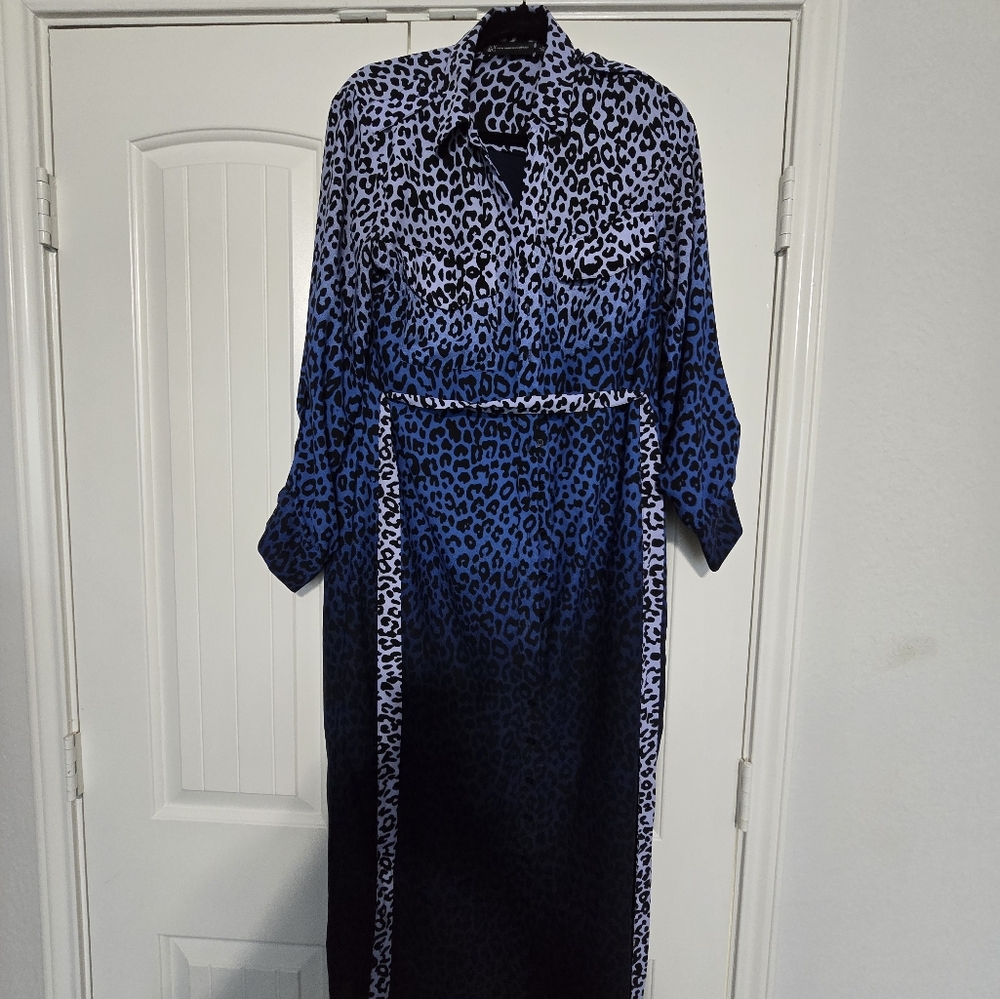 Dress - Picture 3 of 3